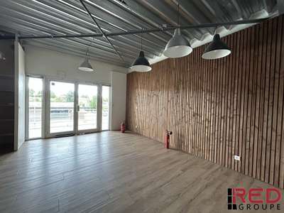 LOCAL COMMERCIAL OU PROFESSIONNEL