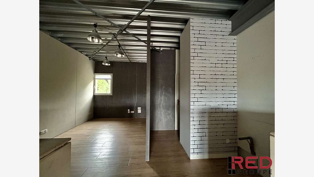 LOCAL COMMERCIAL OU PROFESSIONNEL