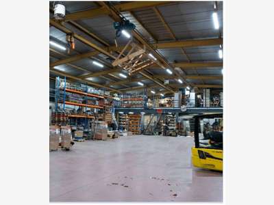 Loue local d'activité 875m² à Vénissieux ZI Carnot