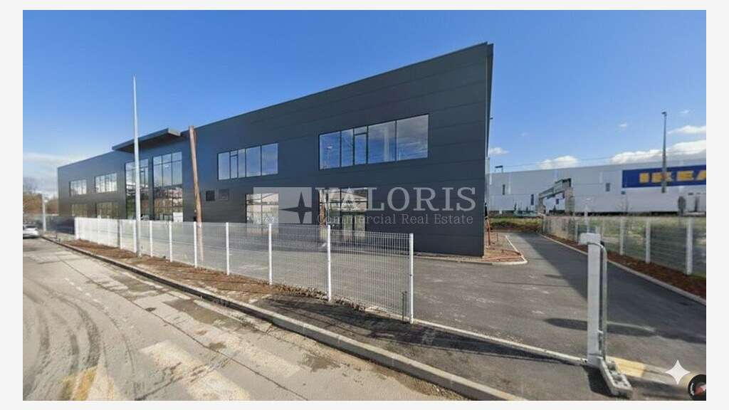 A louer local activité neuf de 3700m² à Vénissieux