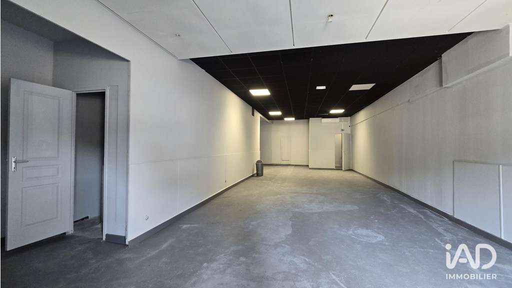 A louer local commercial de 170m² à Vernon