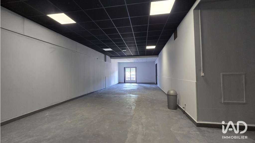 A louer local commercial de 170m² à Vernon