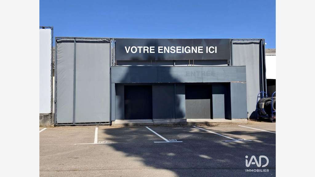 A louer local commercial de 170m² à Vernon