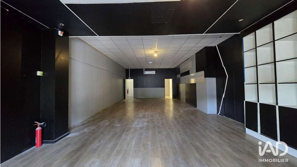 A louer local commercial de 170m² à Vernon