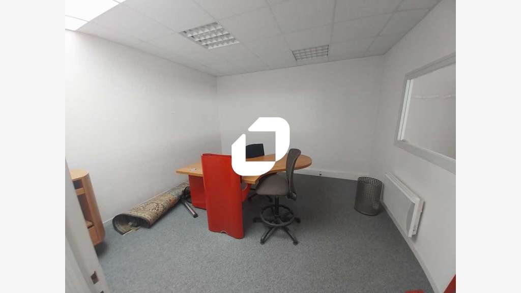 A louer Local commercial 130m² Vernouillet
