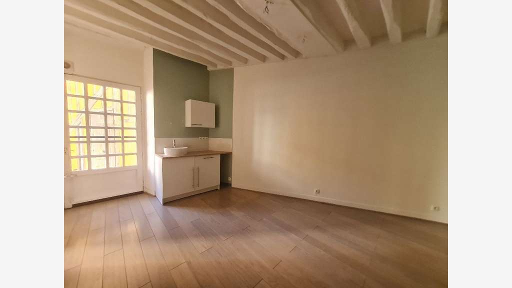 Loue local commercial 22m² à Versailles St Louis