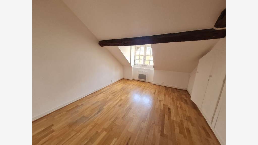Loue local commercial 22m² à Versailles St Louis