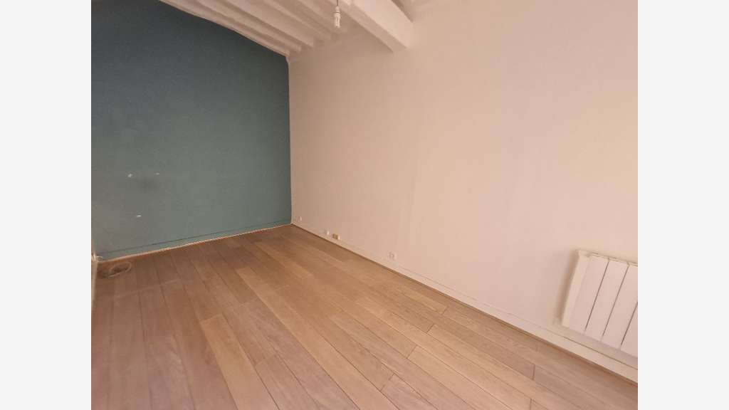 Loue local commercial 22m² à Versailles St Louis