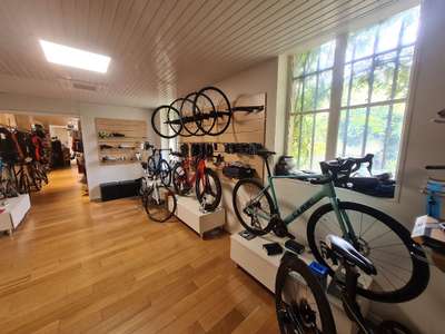 Cession droit au bail Locaux commerciaux - Boutiques à Versailles