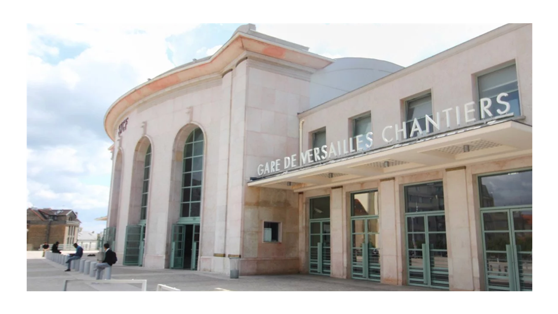 Location pure local 377m² Gare de Versailles