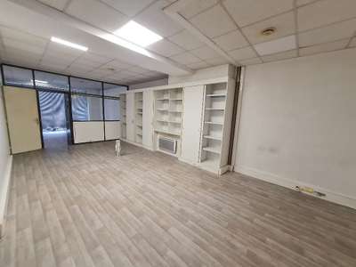A louer bâtiment 384m² Versailles Avenue de Sceaux