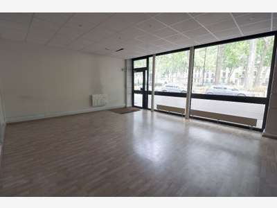 A louer local 171m² à Versailles Saint Cloud