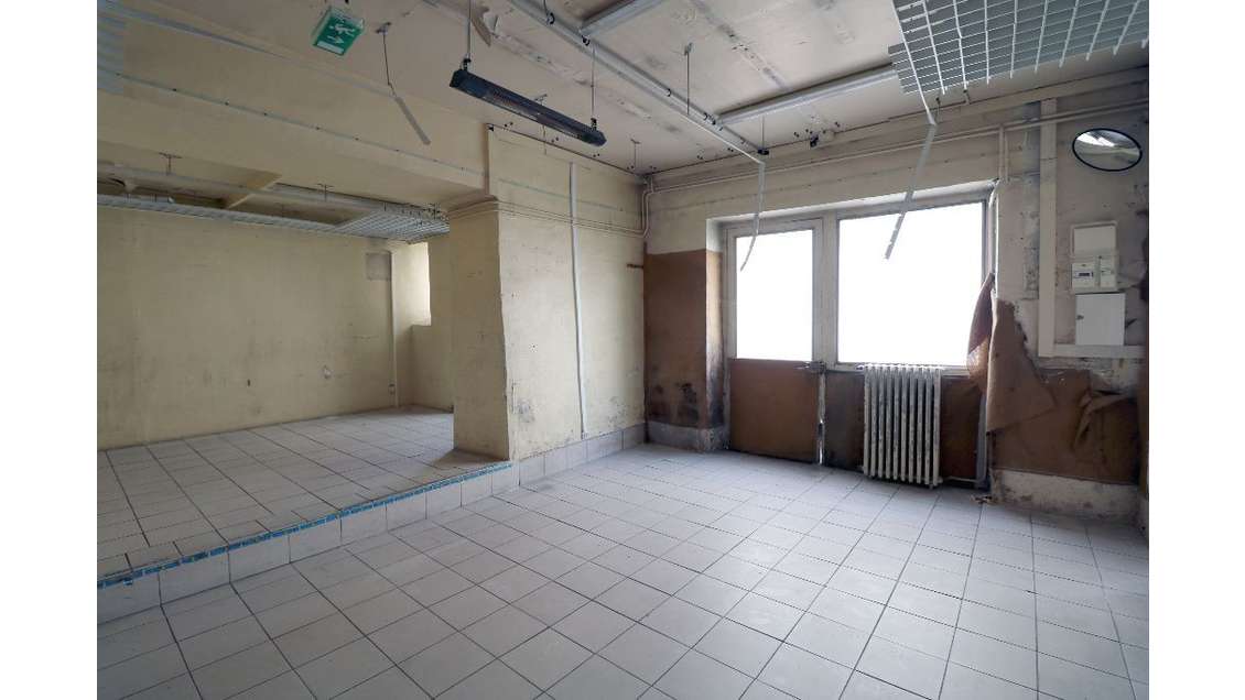 A louer local commercial 116m² Versailles St Cloud