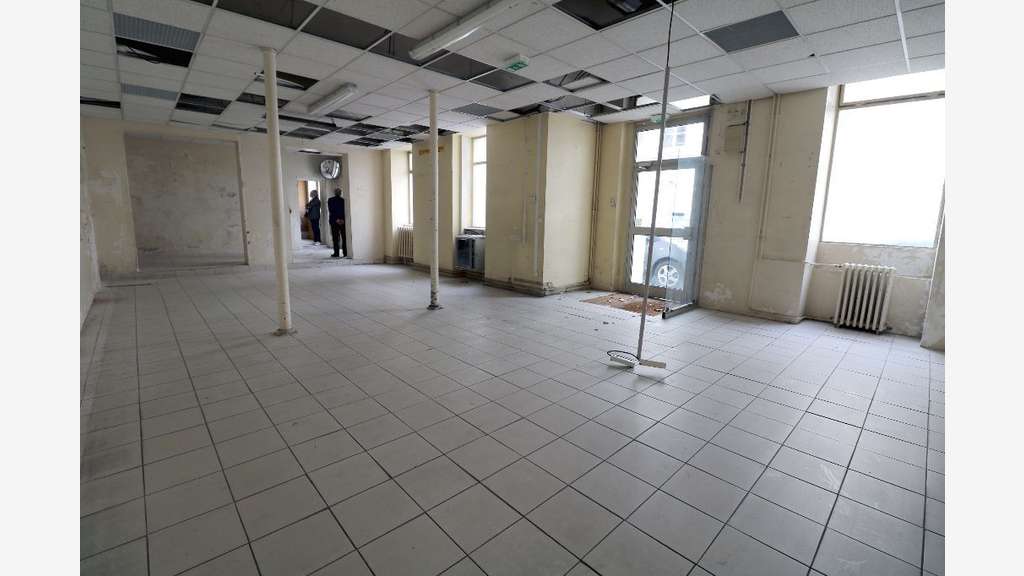 A louer local commercial 116m² Versailles St Cloud