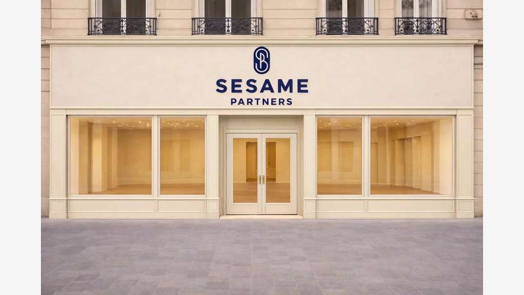 Loue local commercial 148m² extraction Versailles