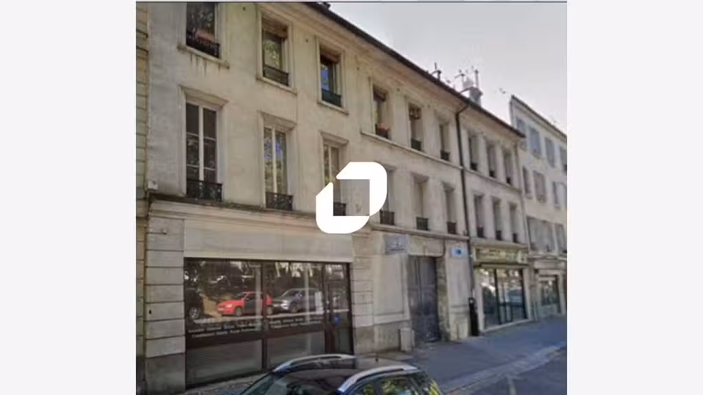 A louer Local commercial 139m² Versailles
