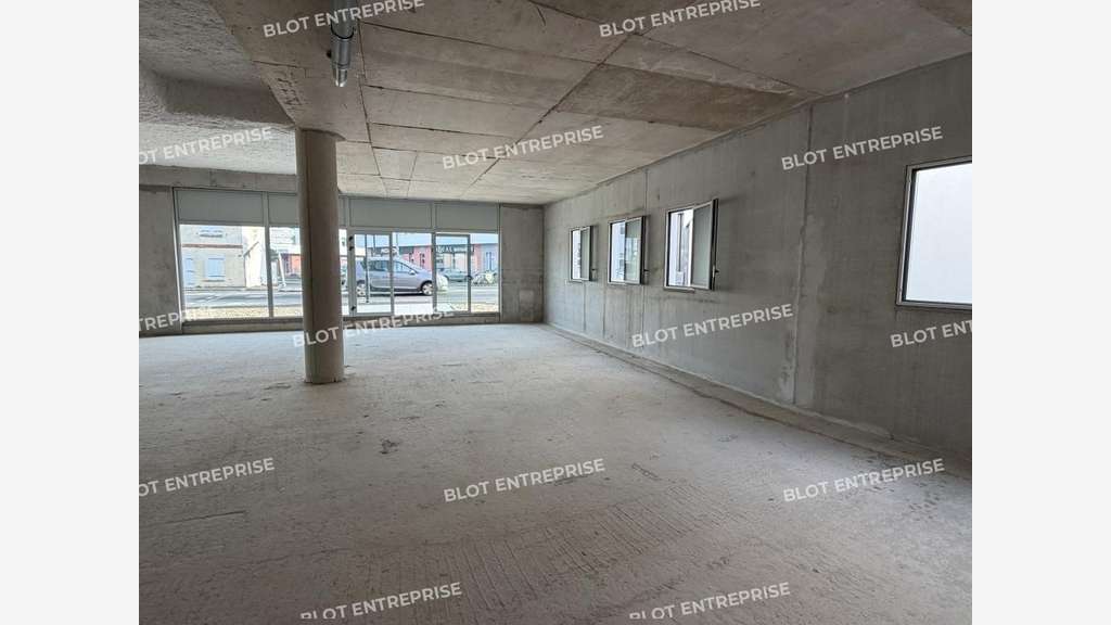 Loue locaux neufs de 252m² Vertou route de Clisson