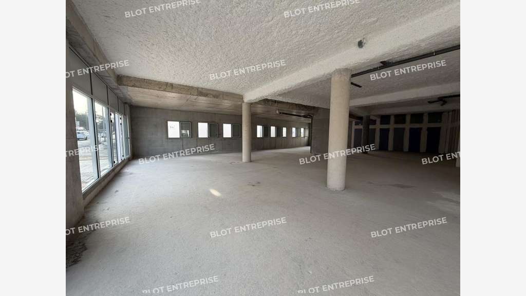 Loue locaux neufs de 252m² Vertou route de Clisson