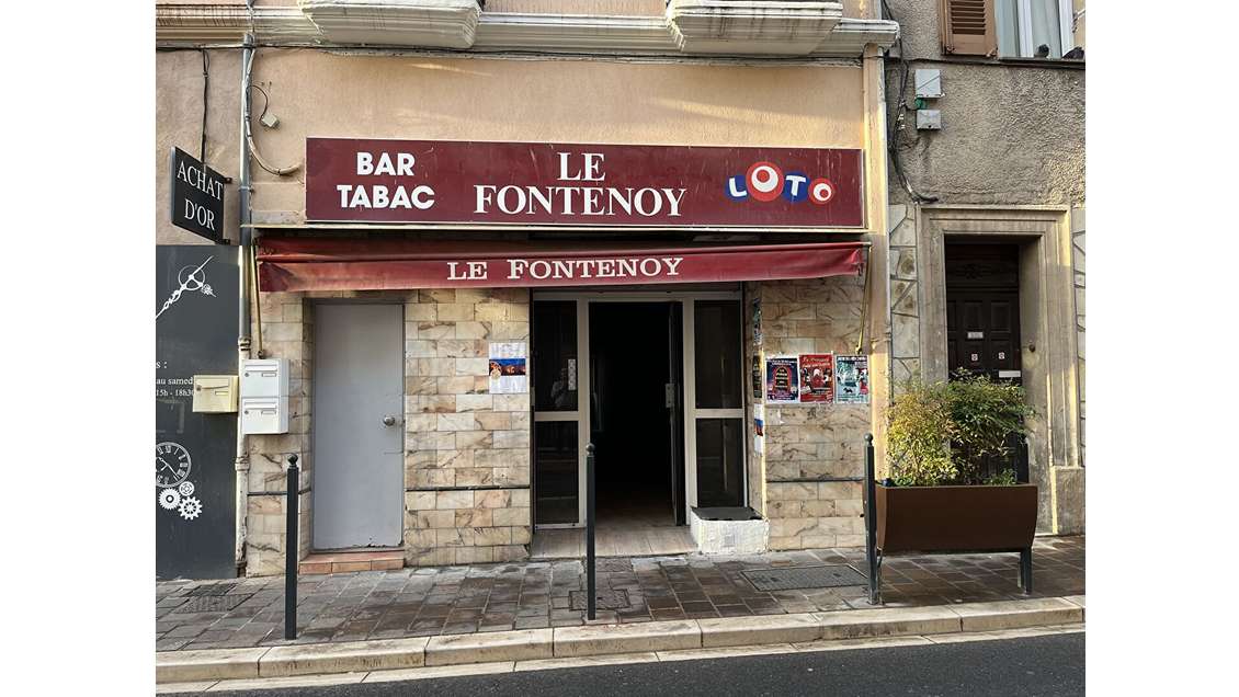 A louer local commercial de 50m² à Vidauban centre