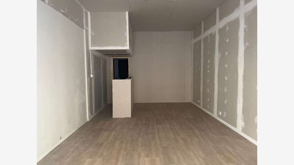 A louer local commercial de 50m² à Vidauban centre