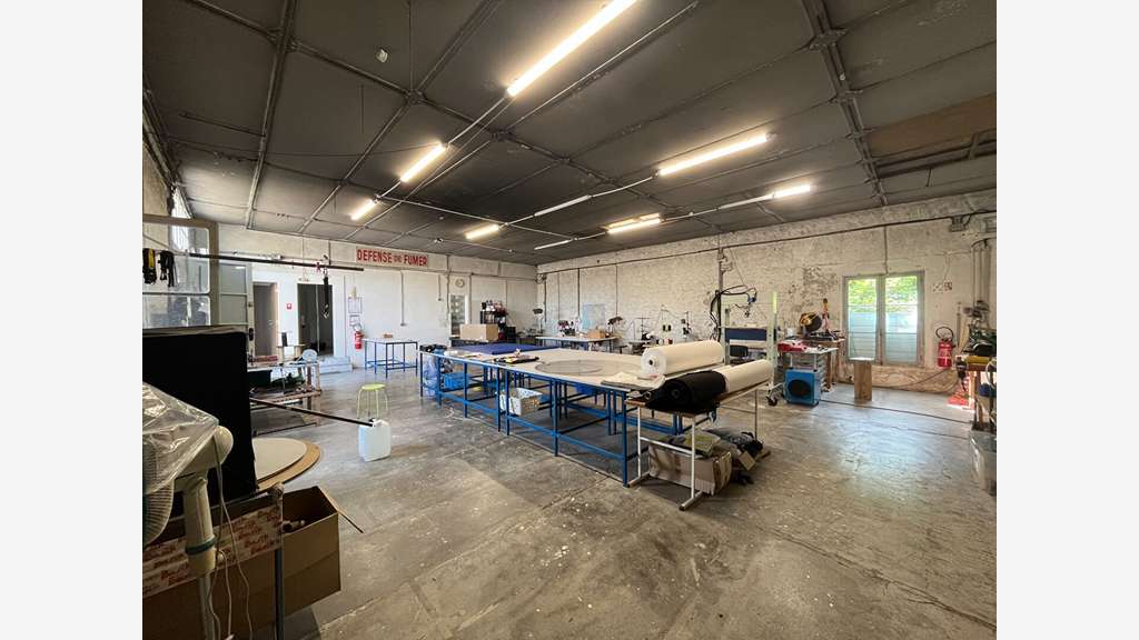 Local commercial  277m² à louer à Vidauban