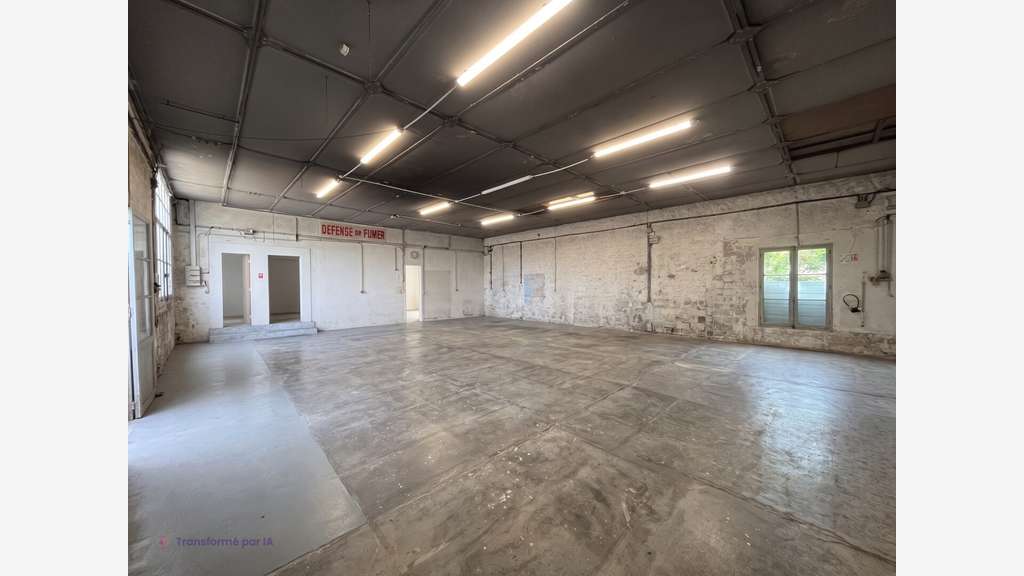 Local commercial  277m² à louer à Vidauban
