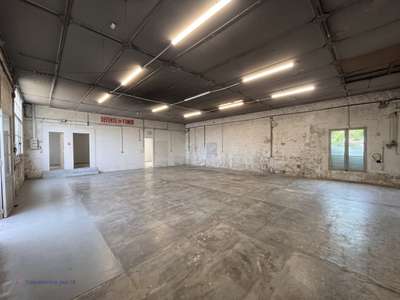 Local commercial  277m² à louer à Vidauban