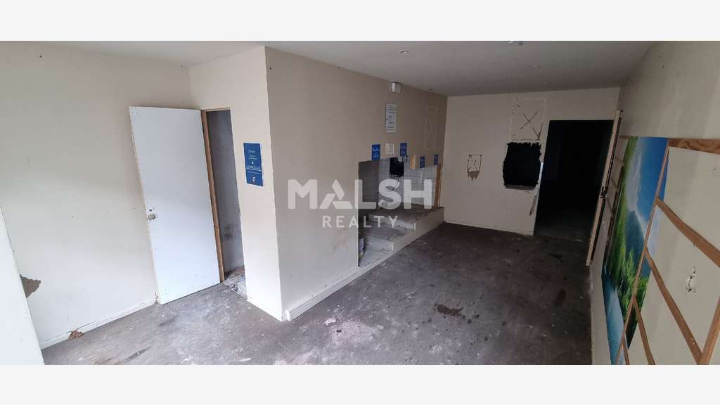 A louer local commercial 70m² à rénover à Vienne