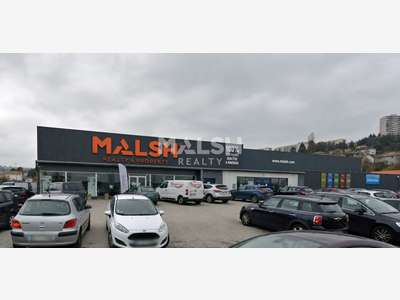 Location local commercial 425m² en ZAC à Villars