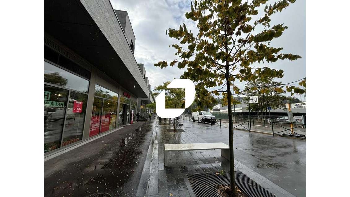 A louer Local commercial 1219m² Ville d'avray