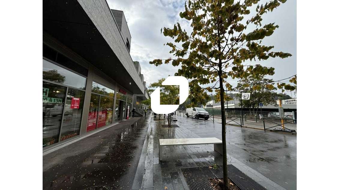 A louer Local commercial 152m² Ville d'avray