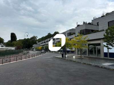 A louer Local commercial 372m² Ville d'avray