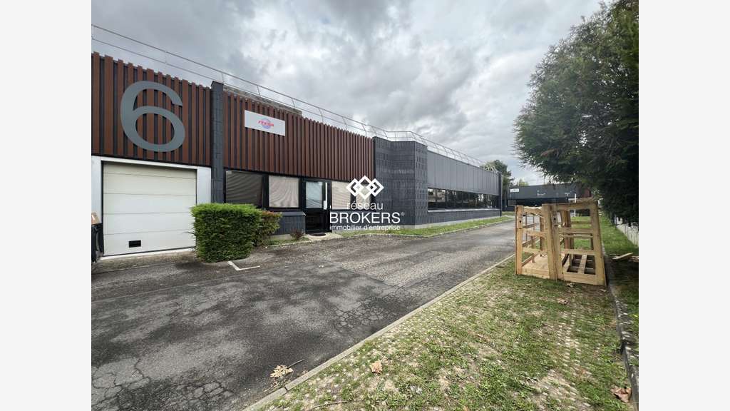 A louer local d'activité 259m² ZA Courtaboeuf