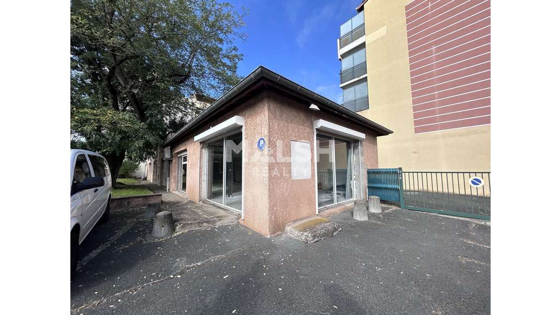 A louer local commercial 250m² Villefranche/Saône