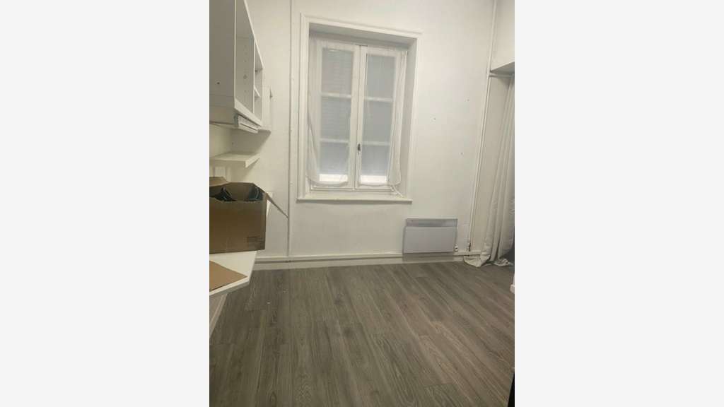 A louer boutique 64m² rue Victor Hugo Villefranche