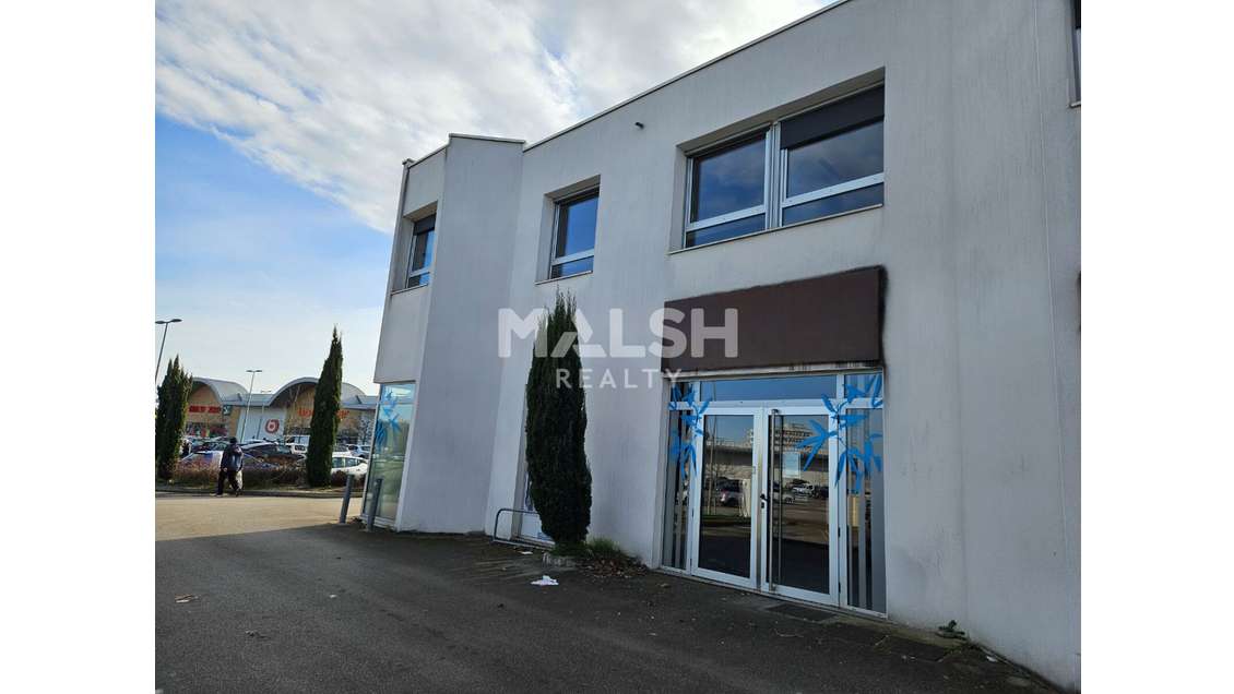 Local commercial 142m² à Villefranche-sur-Saône