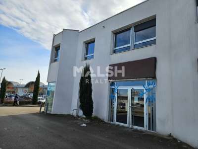 Local commercial 142m² à Villefranche-sur-Saône
