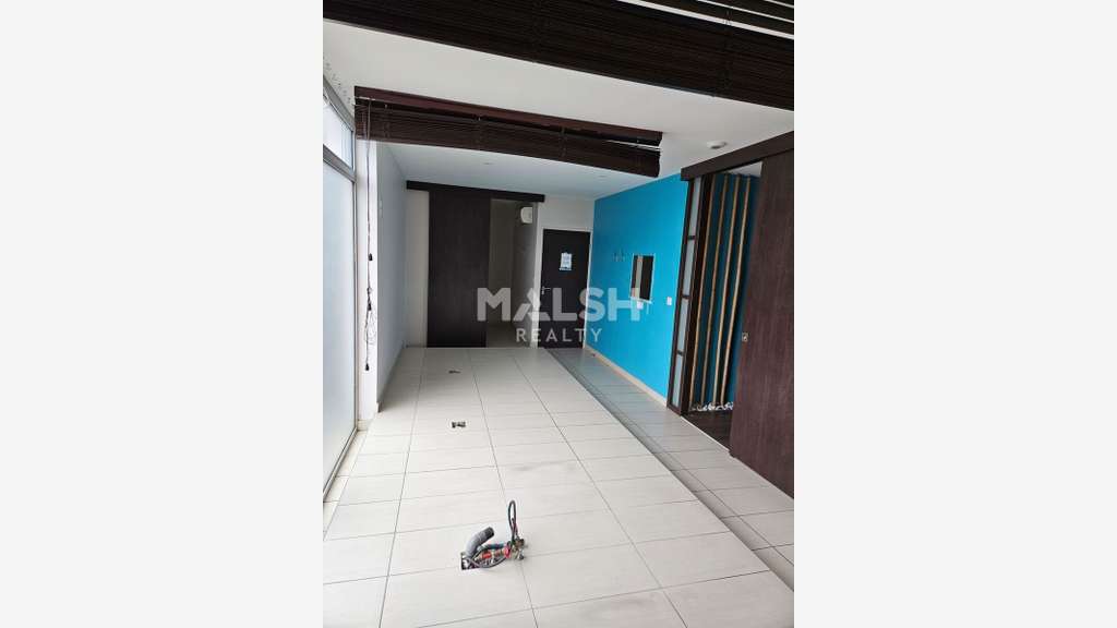 Local commercial 142m² à Villefranche-sur-Saône