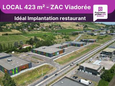 Location local commercial 423m² Villefranche Sud 