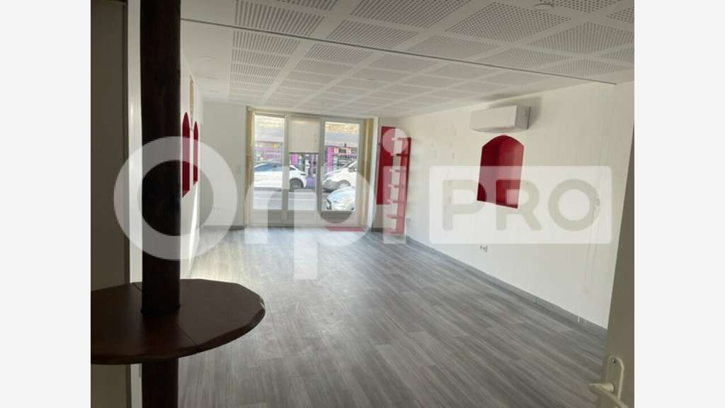 Local 36m² à louer à Villefranche-sur-Saône