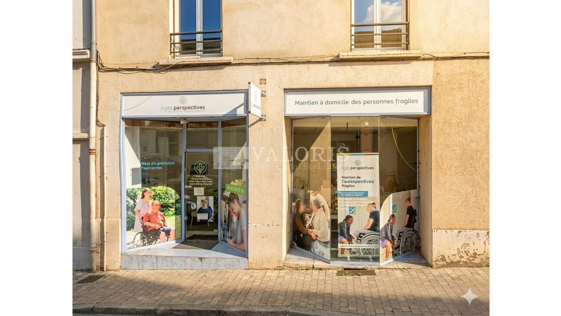 VILLEFRANCHE-SUR-SAÔNE - LOCAL COMMERCIAL à louer