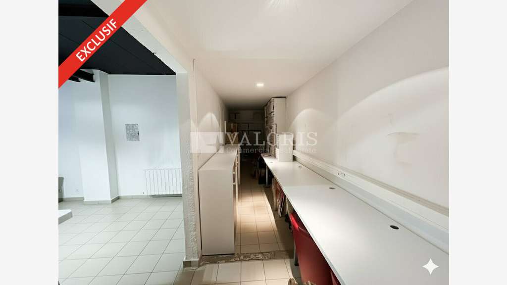 A louer local commercial 195m² Villefranche centre