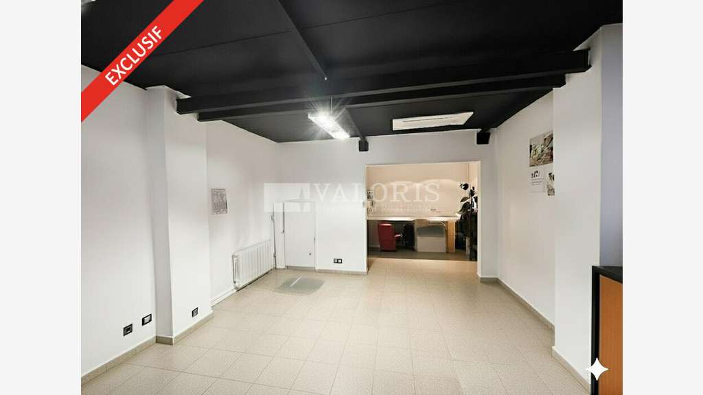 A louer local commercial 195m² Villefranche centre