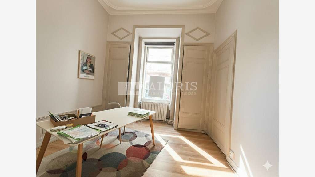 A louer local commercial 130m² Villefranche/Saône