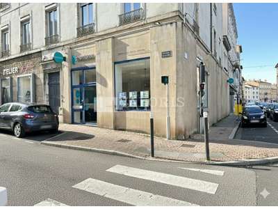 Location Locaux commerciaux - Boutiques à Villefranche-sur-Saône