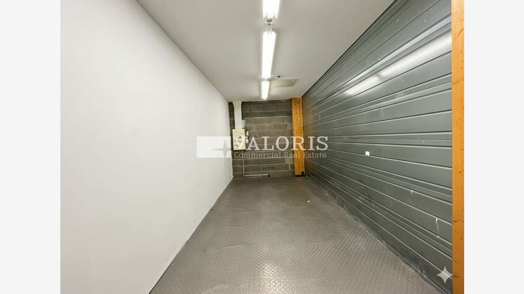 A louer local 116m² galerie Carrefour Villefranche