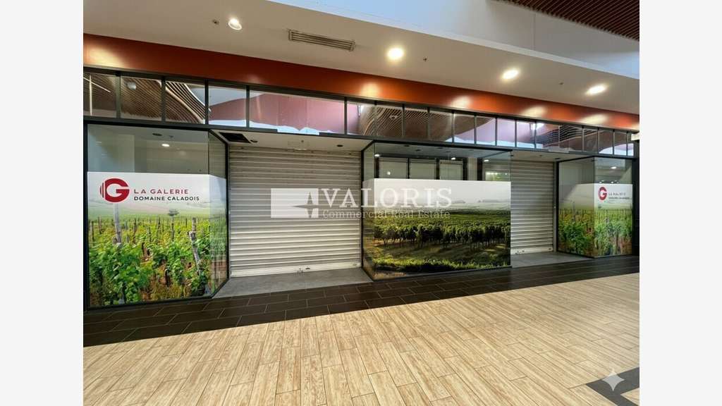 A louer local 157m² galerie marchande Villefranche