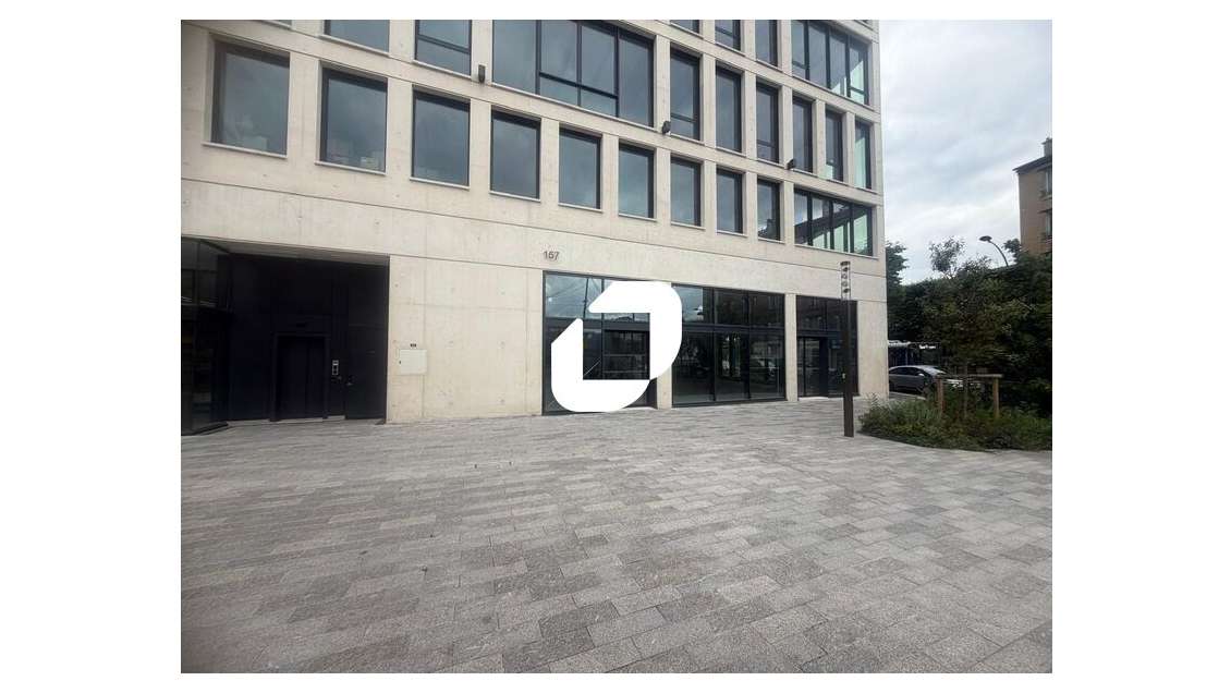 A louer Local commercial 340m² Villejuif