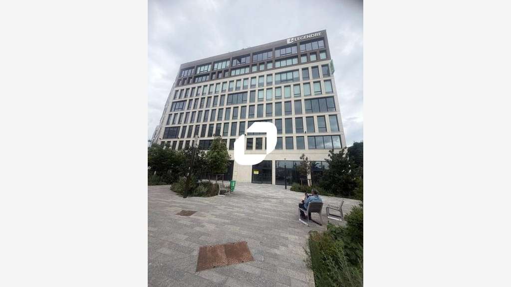 A louer Local commercial 340m² Villejuif