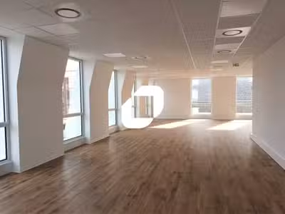 A louer Local commercial 298m² Villeneuve d'ascq
